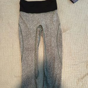 Lululemon cropped leggings